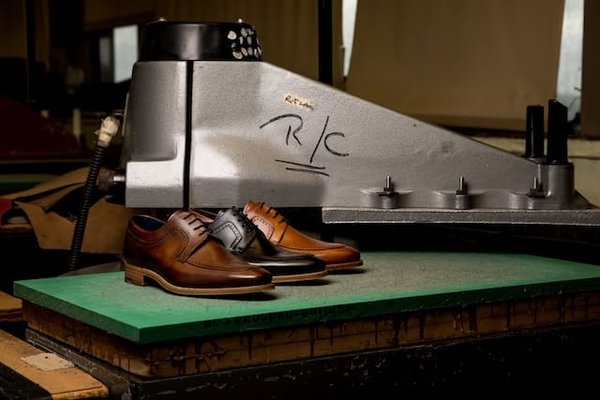 Les astuces pour entretenir ses chaussures en cuir